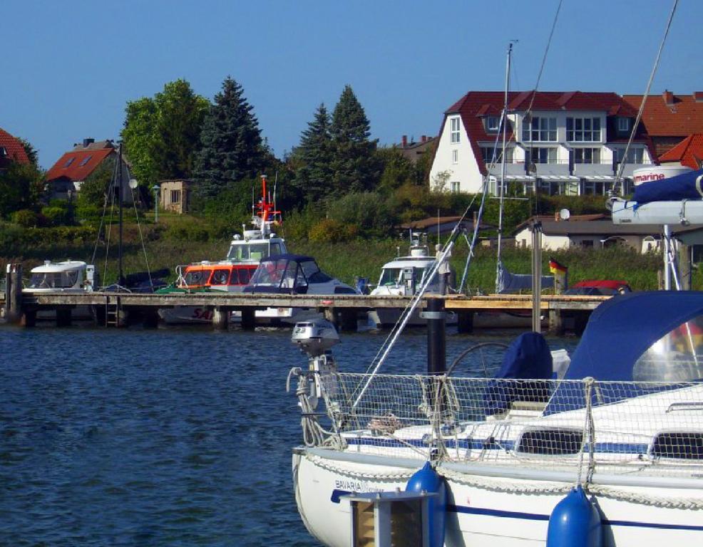 Südblick Am Yachthafen * Breege